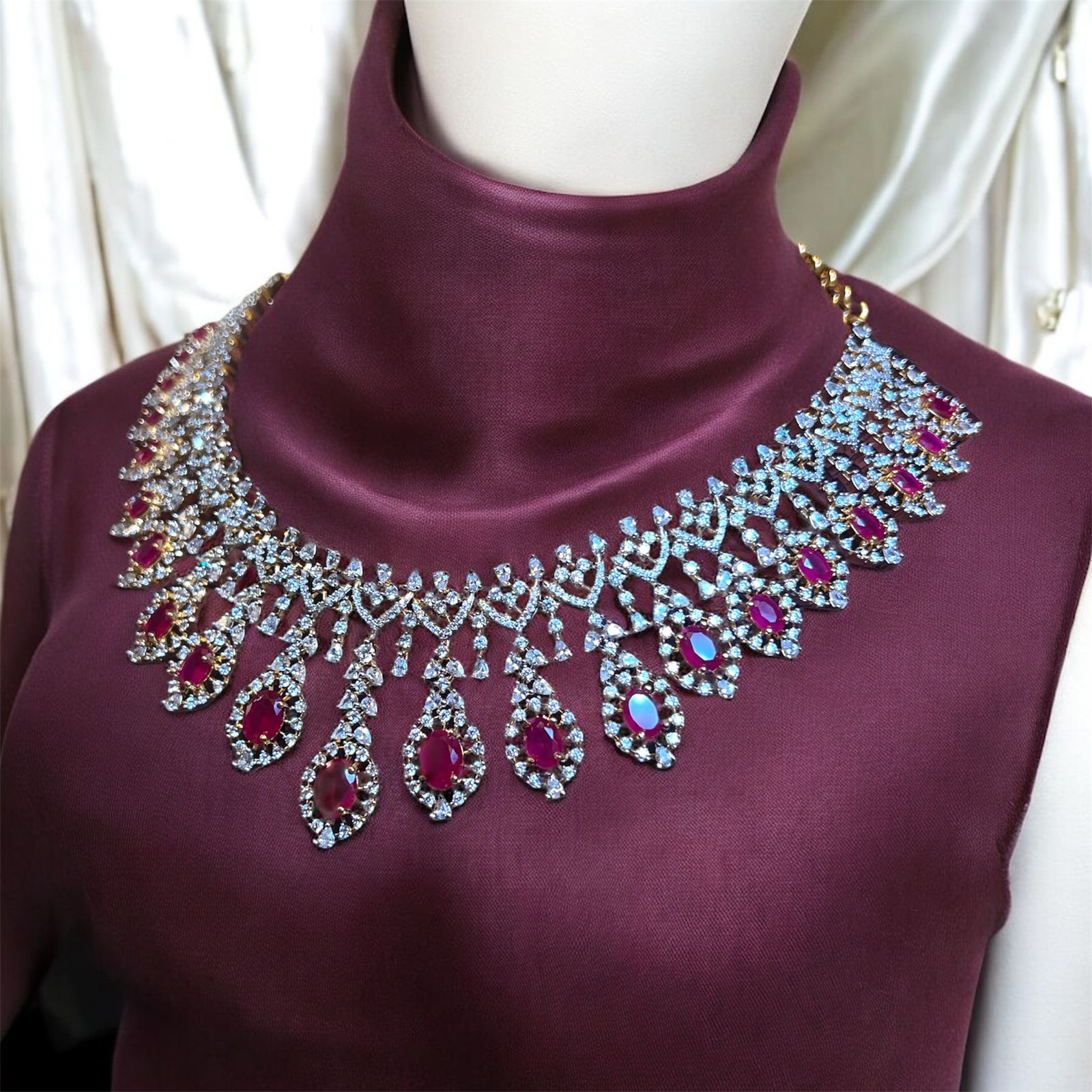 DIAMOND REPLICA NECKLACE SET