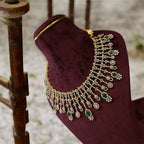 Bridal necklace Sparkle like a diamond, shine like gold